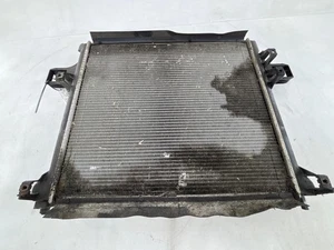2005-2010 Jeep Grand Cherokee Engine Cooling Radiator Assembly Oem - Picture 1 of 11