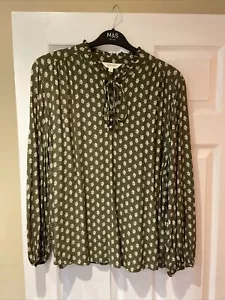 Per Una  Long Sleeve Green &Cream Blouse Size 18- Beautiful -💚 💚 💚 - Picture 1 of 9