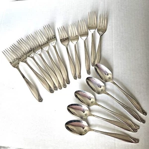 16 pc Set FLOWERTIME 1963 Wm Rogers/Oneida Silver Overlaid FORKS &TEASPOONS,Vntg - Picture 1 of 9
