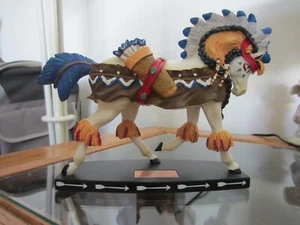 CABALLO DE UN COLOR DIFERENTE - GUARDIA - Imagen 1 de 7