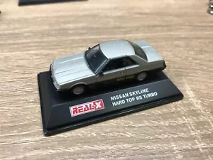 REAL-X - 1/72 - NISSAN SKYLINE TECHO RÍGIDO RS TURBO - Plateado - Mini Coche - FR30 - Imagen 1 de 10