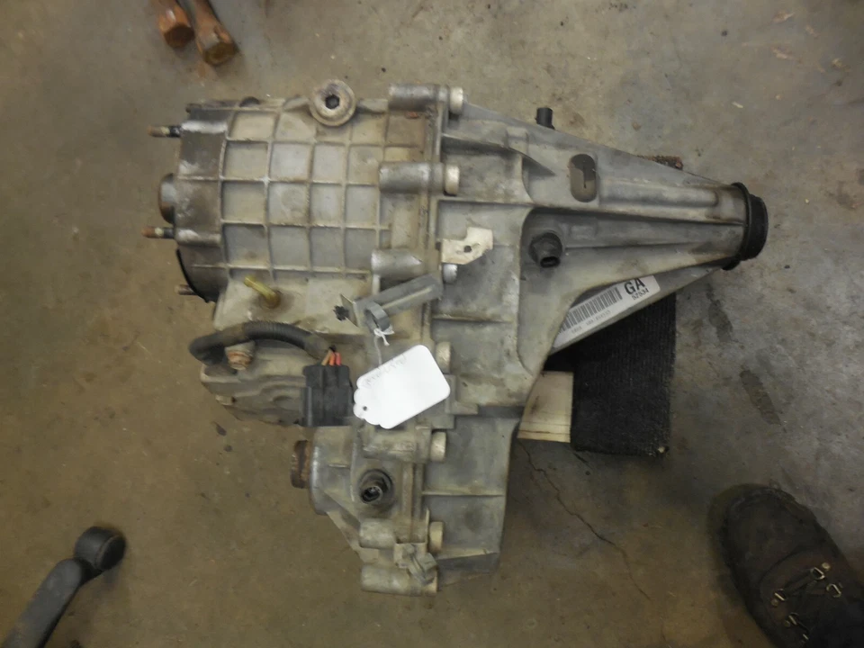 GMC Sierra 1500 2006 2005 caja de transferencia cambio de piso AT 246 GM 24237286 Silverado Foto 1 de 4