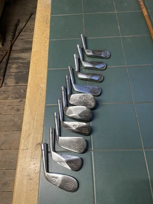 Hickory Golf Club Iron Heads A Set Of David Anderson & Sons St Andrews X10 C1910 - Image 1 of 4