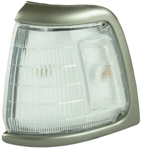 Luce d'angolo BIANCO Per Toyota Hilux 2Wd 89-94 SX - Foto 1 di 2