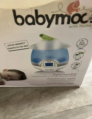 BABYMOOV DIGITAL HUMIDIFIER IN GREEN/WHITE - Image 1 of 4