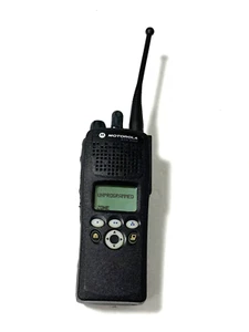 Radio MOTOROLA XTS2500 Modello II UHF 450-520Mhz H46SDF9PW6BN - Foto 1 di 10