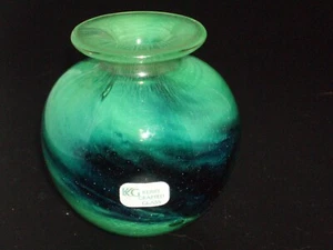 KERRY CRAFTED GLASS 3" GREEN VASE Paperweight Mouth Blown Hand Crafted - Picture 1 of 6