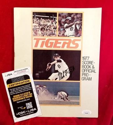 1977 Mark Fidrych The Bird ROOKIE Signed Detroit Tigers Program Scorebook 70s  - Image 1 of 4