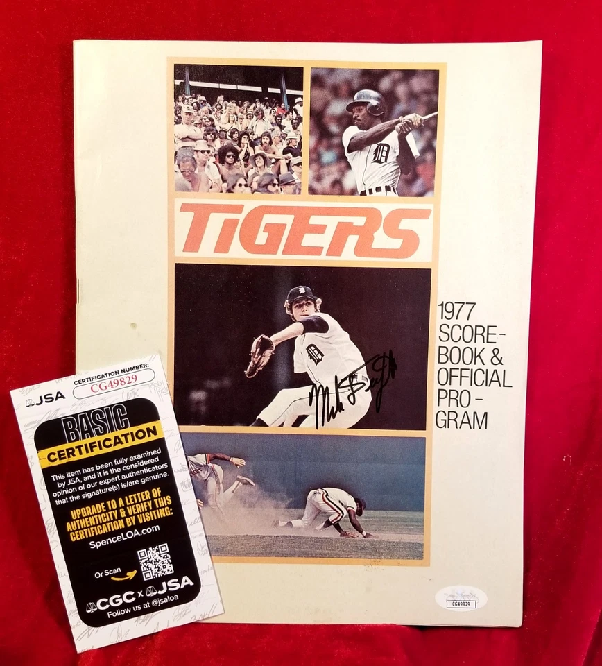 1977 Mark Fidrych The Bird ROOKIE Signed Detroit Tigers Program Scorebook 70s  - Image 1 of 4