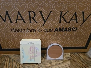 Mary Kay 1029 Golden Tan Powder Perfect Pressed Powder .26 oz. Vintage - Picture 1 of 1