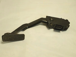 Accelerator Gas Pedal with Sensor for Chevrolet Trailblazer GMC Envoy 15145758 - Picture 1 of 7