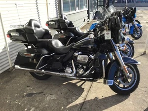 2018 Harley-Davidson Ultra Limited 114 (FLHTK) - 133K KMS - Picture 1 of 13