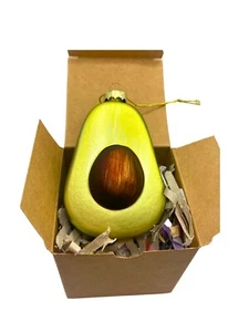 'Avo Frohe Weihnachten.' Avocado-Liebhaber, geschenkfertig, Avocado-Kugel. Weihnachten - Bild 1 von 4
