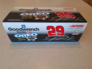 Action: Kevin Harvick #29 GM Goodwrench Oreo: 2001 Monte Carlo: Maßstab 1:24: Neu in OVP - Bild 1 von 22