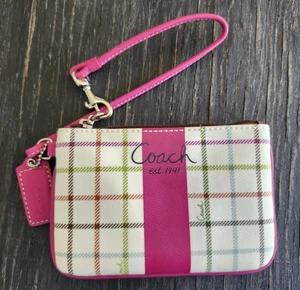 Coach Heritage Tattersall Plaid Fuchsia Zipper Wristlet Wallet w/ dust bag NEW - Picture 1 of 5