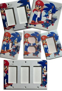 Mario Sonic Games interruptor de luz de patineta salida cubierta de pared placa decoración del hogar - Imagen 1 de 42