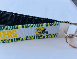 Key Fob Chain Holder Wrist Lanyard Football Fall Sport Game Green Bay Packers - Picture 1 of 2