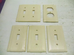 5 ALTE VINTAGE SCHALTER STECKDOSE ABDECKPLATTEN AUSGEFALLEN BAKELIT ELFENBEIN - Bild 1 von 2