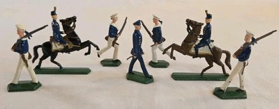 De colección (¿Barclay Manoil/Quiralu?) Uniformes Lead Military Marineros Blanco Marina 7 Piezas  Foto 1 de 4