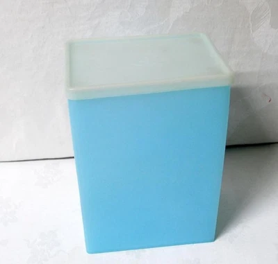 Vintage Tupperware Pastel Blue ICE CREAM Container Big Freeze 484-2 - Image 1 of 3