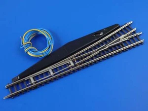 MARKLIN Z - 8561 / 8562 - electric turnout left - mini-club / EXC - Bild 1 von 2