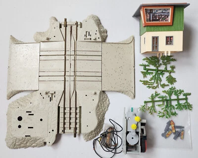 Faller AMS ~ Grundplatte für Bahnübergang  B-4733 / B-176, 60er Jahre #DEZ3583 - Bild 1 von 2