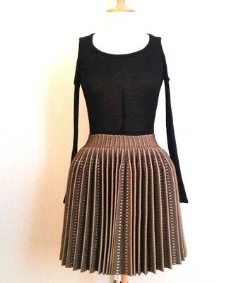ALAIA  AZZEDINE Paris Skirt Pleated beige/ black Fr.38  New With Tag - Image 1 of 4