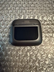 Ear buds! they say JBL but may not be - Picture 1 of 4