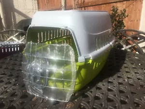 Large Pet Carrier / Cat /Small Dog ( 57.5 x 37.5 x 35cm ) Hard Plastic - Picture 1 of 11
