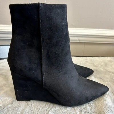 Bamboo Sz 6 Black Wedge Heel Ankle Boots NWOT Sueded - Image 1 of 4
