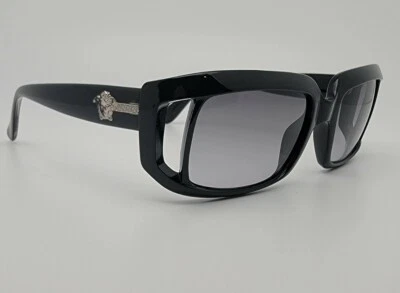 Gianni Versace Mod. Gafas de sol 384 Col. 451 marco negro brillante gris lentes degradadas Foto 1 de 3