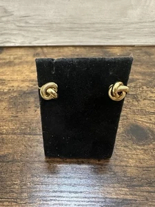 1980er Jahre goldfarbene Knoten Ohrringe Clip-on Vintage EUC kostenloser Versand - Bild 1 von 3
