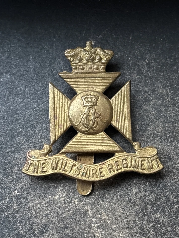 Wiltshire Regiment, Genuine British Army Cap Badge. - Image 1 of 4