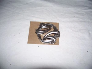 Broche Broche Coldwater Creek en forma geométrica tono plateado - Imagen 1 de 2
