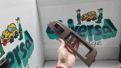 1996 Toyota Avalon Driver Rear Window Switch  - Image 1 of 4