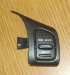 2004 Jeep Grand Cherokee Cruise Control RESUME COAST ACCEL Switch 5GY381DVAA - Bild 1 von 2