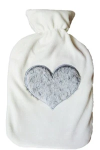Wärmflasche 2 Liter Herz Motiv auf Fleece Bezug abnehmbar in Creme Weiss - Bild 1 von 1