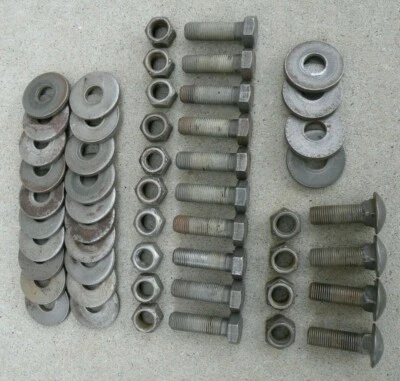 CADILLAC PARACHOQUES TRASERO SOPORTE TUERCAS PERNOS ARANDELAS PLANAS REDONDAS 1963-1968 63-68 OEM Foto 1 de 4