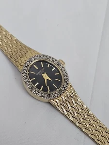 Orologio da donna di lusso Caravelle Bulova T1 placcato oro con lunetta circondata da diamanti - Foto 1 di 7