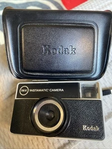 Macchina Fotografica Instamatic 56 X Kodak Rullino Vintage Con Custodia - Foto 1 di 4