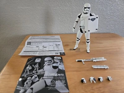 S.H.Figuarts Star Wars First Order Stormtrooper Shield & Baton set - Image 1 of 4