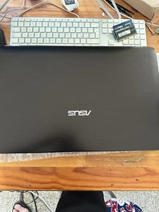 Asus K93S 18 Zoll FULL HD;(i7 2670QM,RAM 16GB HDD 1TB, HDD 640GB Windows 10 - Foto 1 di 20