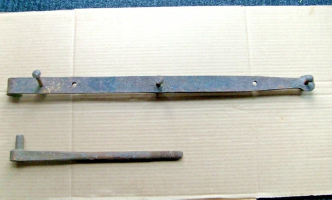 Antique Wrought Iron Barn Door Round-Head Strap Hinge w/pintle 27-1/2" x 1-1/2" Cover