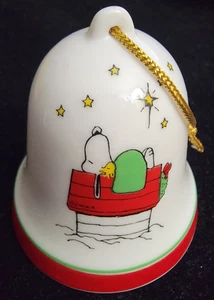 VINTAGE 3" SNOOPY PEACE JAPAN MERRY CHRISTMAS ORNAMENT GLOCKE 1958 1965 - Bild 1 von 4