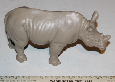 Figura de rinoceronte Mattel Big Jim Jungle Patrol 1973 de colección pieza de camión accesorio animal Foto 1 de 4