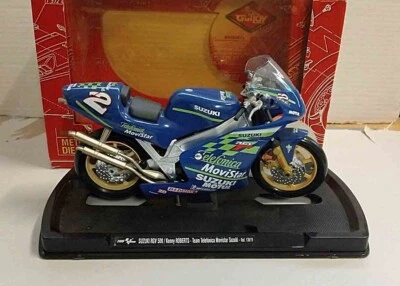 MODELLO GUILOY SUZUKI RGV 500 KENNY ROBERTS MOVISTAR   MOTO GP (scala 1:18) - Immagine 1 di 4