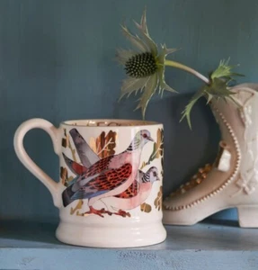 EMMA BRIDGEWATER 12 DAYS OF 🎄CHRISTMAS TURTLE DOVES 1/2 PINT MUG CLUB EXCLUSIVE - Picture 1 of 2