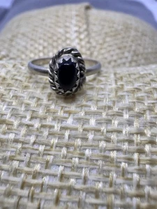 Vintage Sterling Silver Black Onyx Ring Size 2 (38-30) - Picture 1 of 3