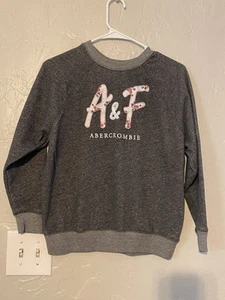 Abercrombie Kids Girls Gray Sweatshirt w/ Small Flowers on Logo Sz 11/12 - Picture 1 of 4