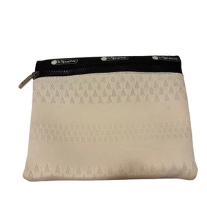 Japan Exclusive LeSPORTSAC Padded Geometric Monochrome Print Pouch in White - Picture 1 of 4